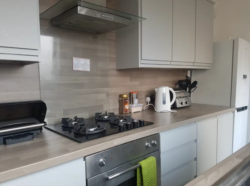 Large 3 Bed House // July 2026 - Image 10